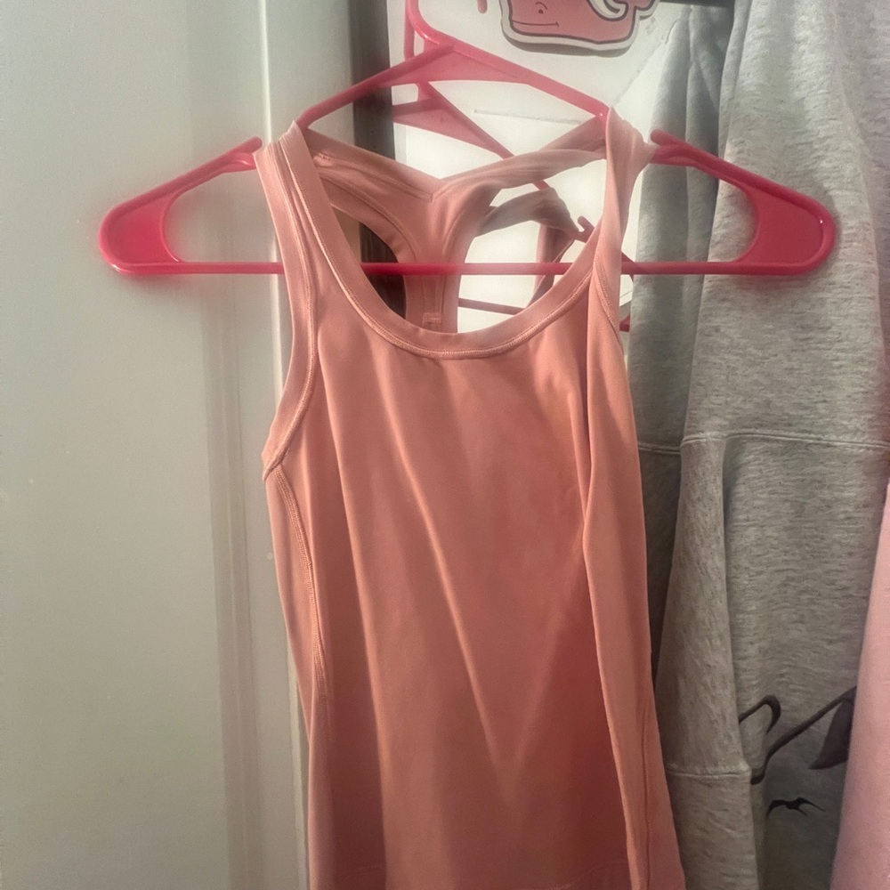 Align tank top